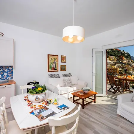 Casa Adelaide Позітано