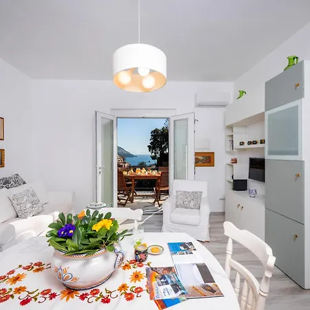 Casa Adelaide Позітано